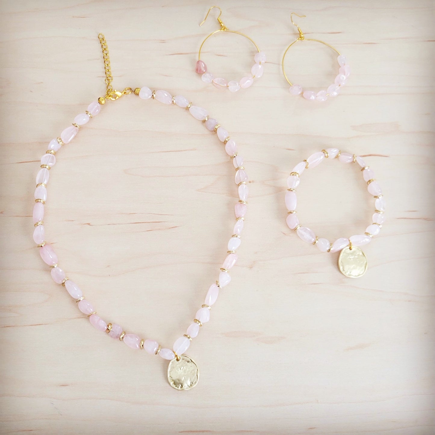 **Rose Quartz Beaded Stretch Bracelet w/ Gold Coin Charm 811u
