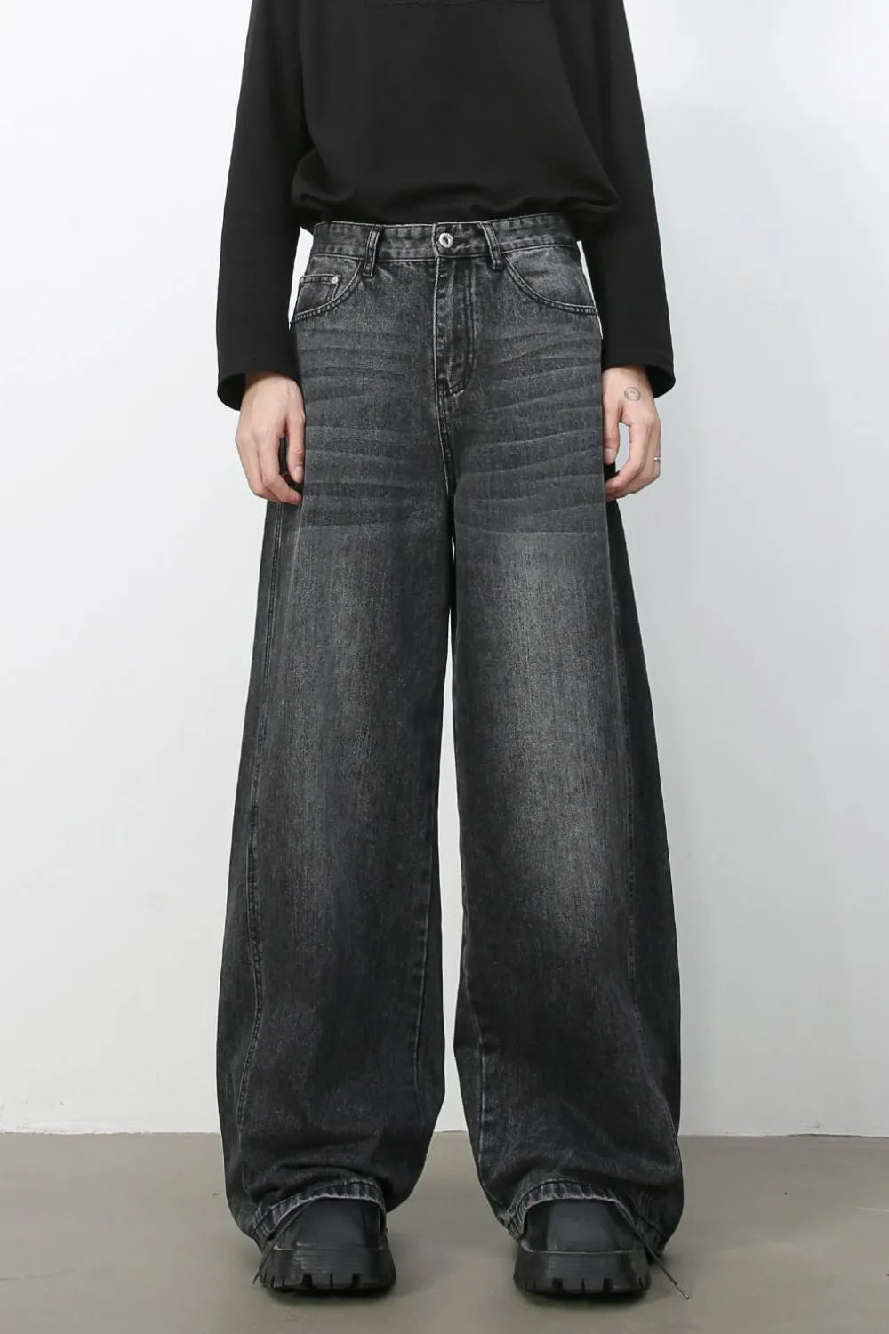 9bb7d66c-feb3-42d5-a8a5-67c38d5385a8-Max