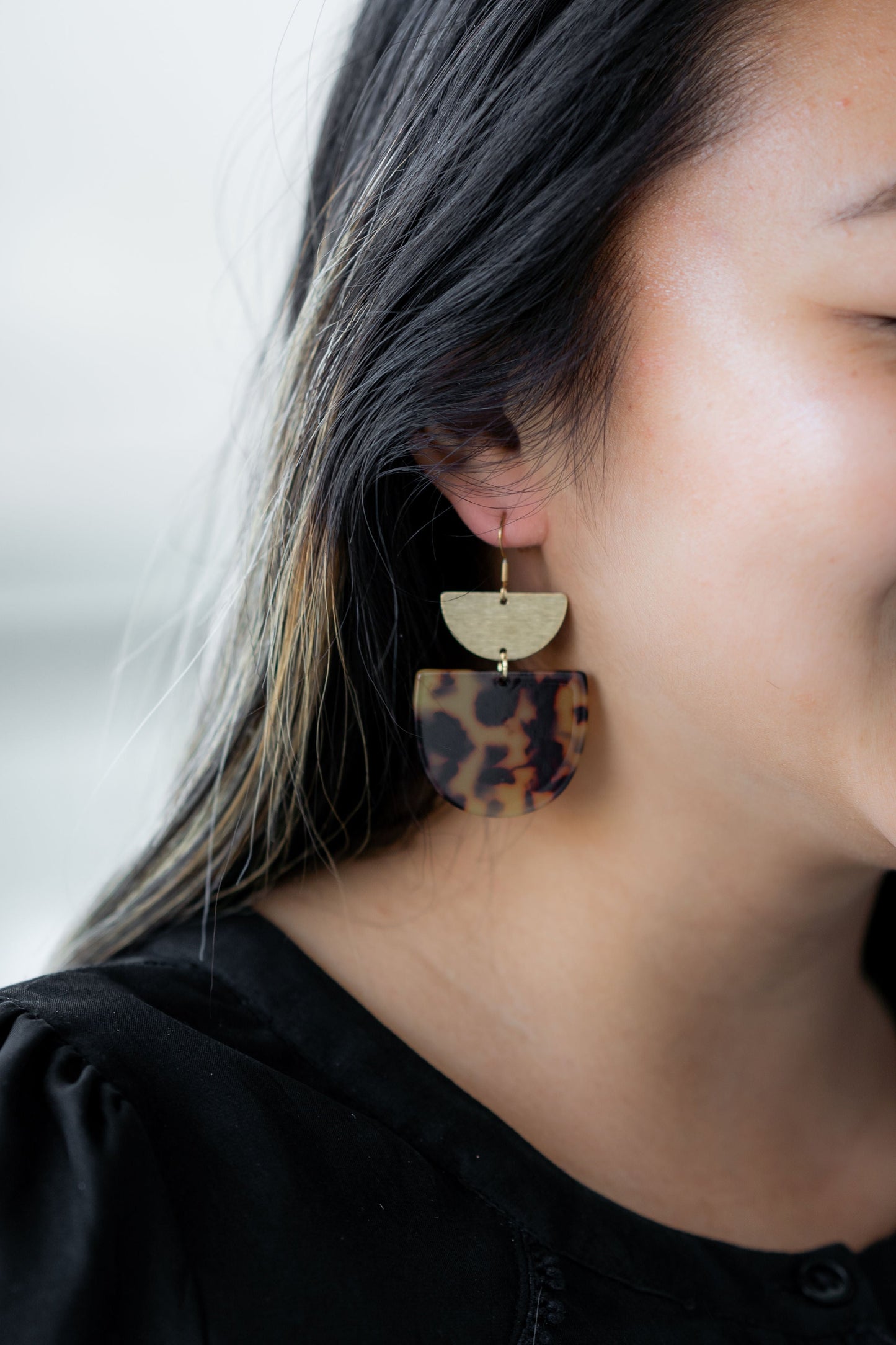 Harper Earrings - Tortoise