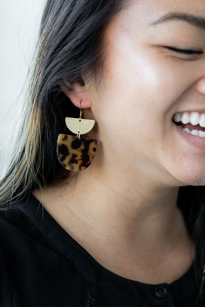 Harper Earrings - Tortoise