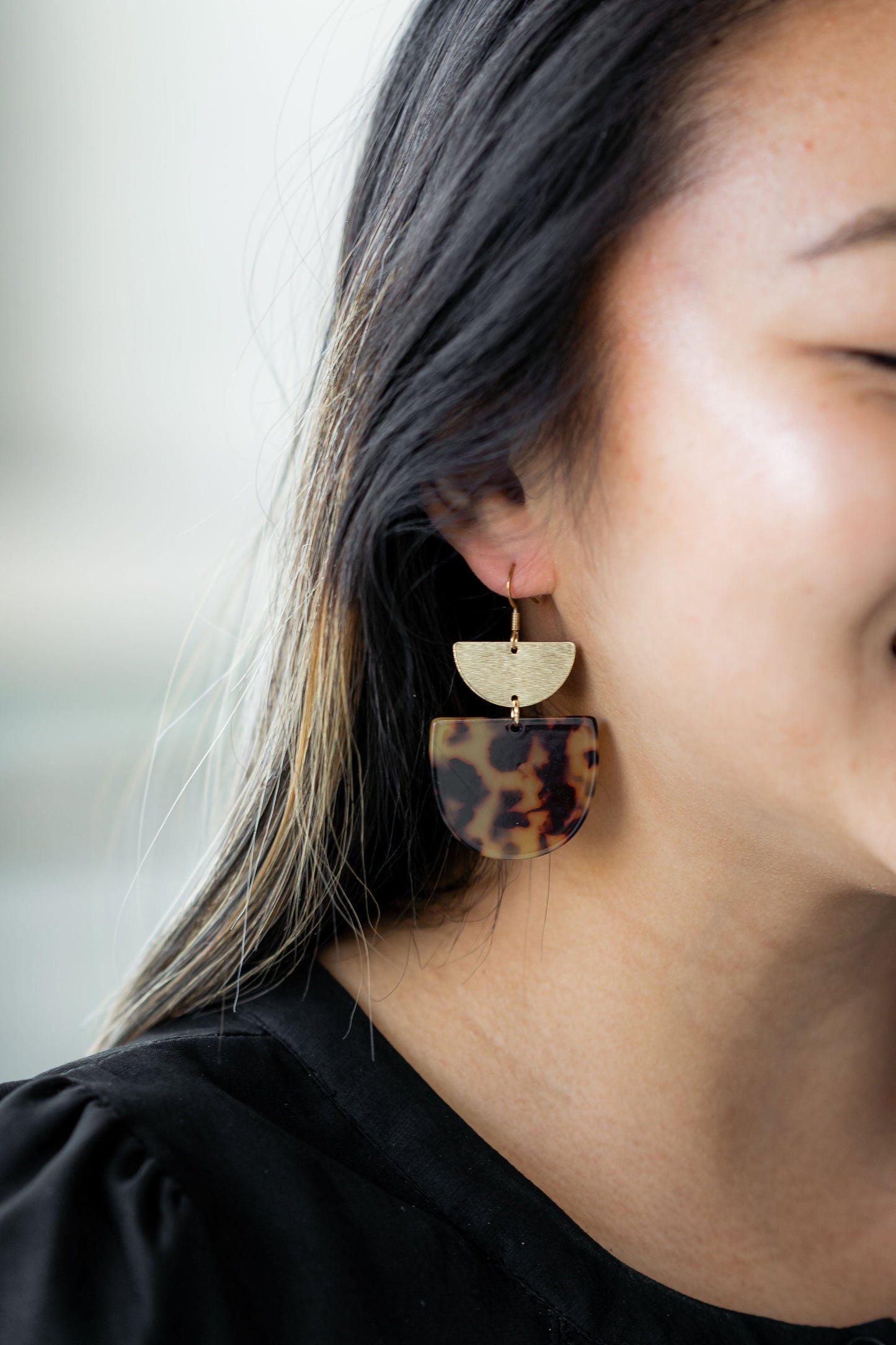 Harper Earrings - Tortoise