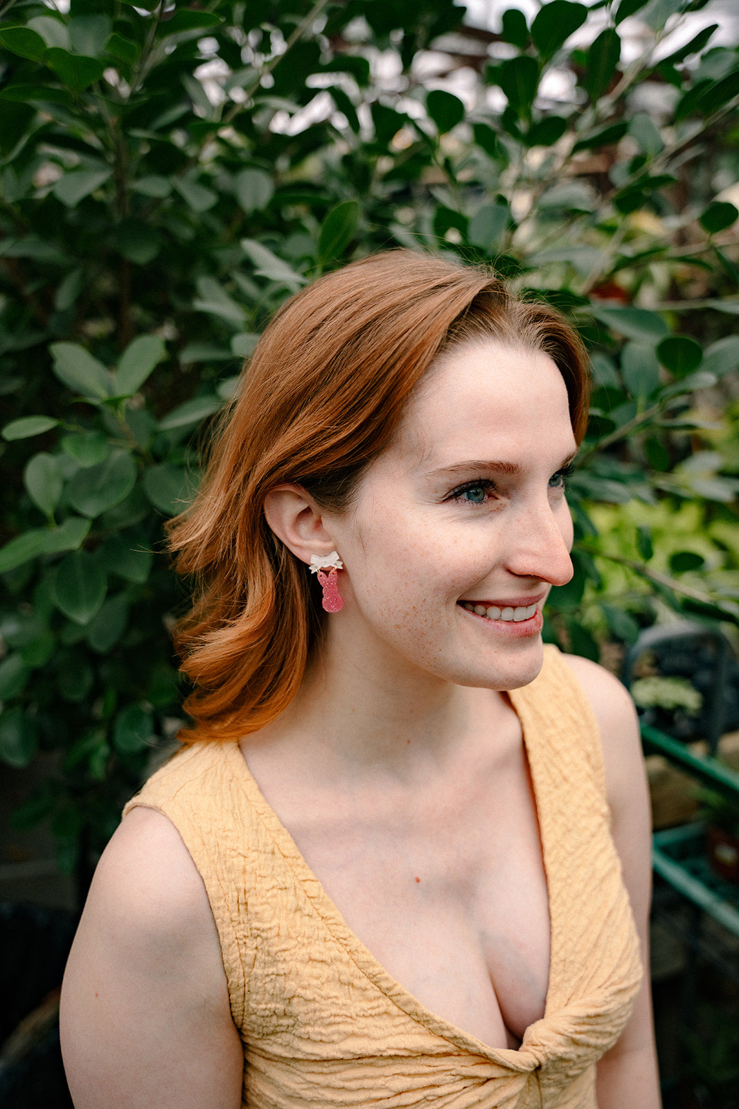Bow Bunny Earrings - Pink Glitter