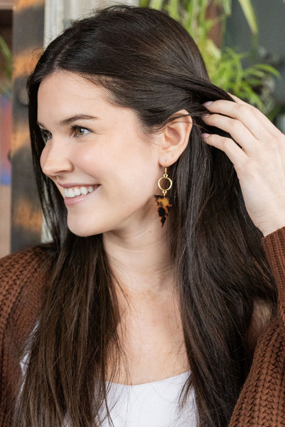 Olivia Earrings - Tortoise