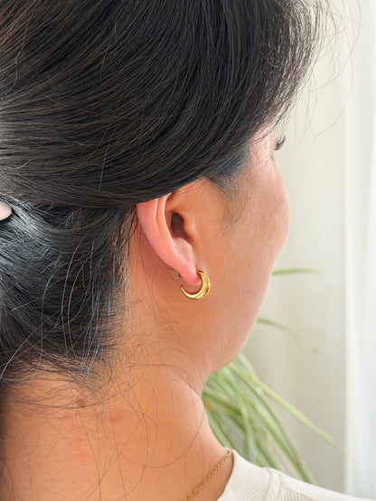 Luxe Selena Hoops - Mini - Gold
