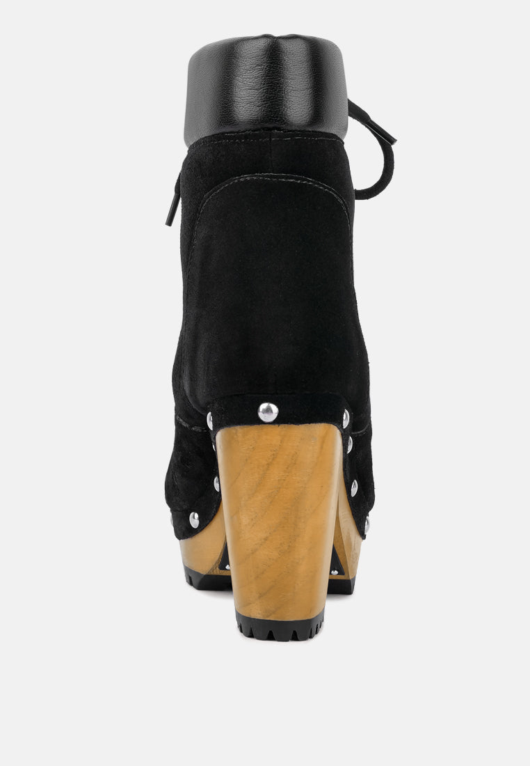 Maaya Handcrafted Collared Suede Boot
