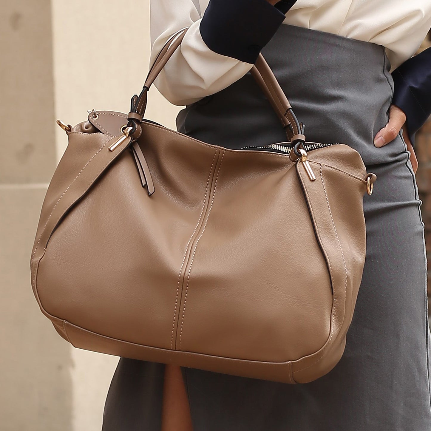MKF Collection by Mia K. - Fiorella Weekender Bag