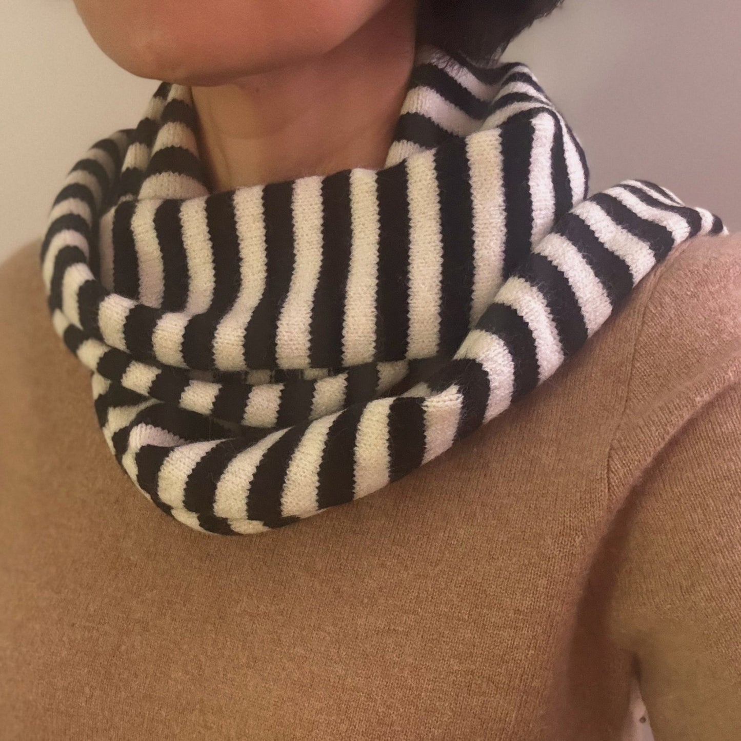 Slim Minimalist Knit Scarf – Two-Tone & Striped