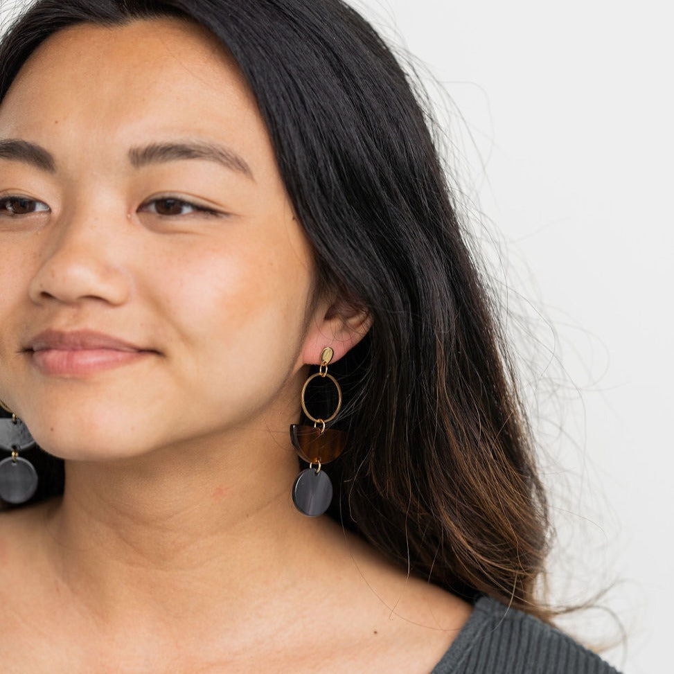 Wren Earrings - Walnut & Black