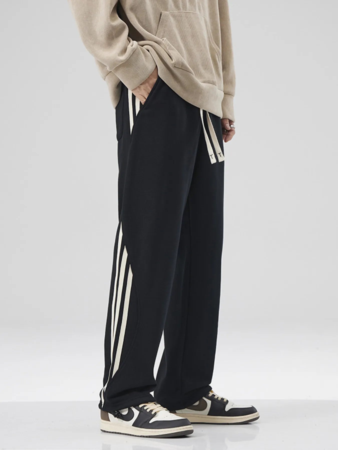 ab1306e8678f4e4780bf4cc5db3dd4ab-Max-Origin