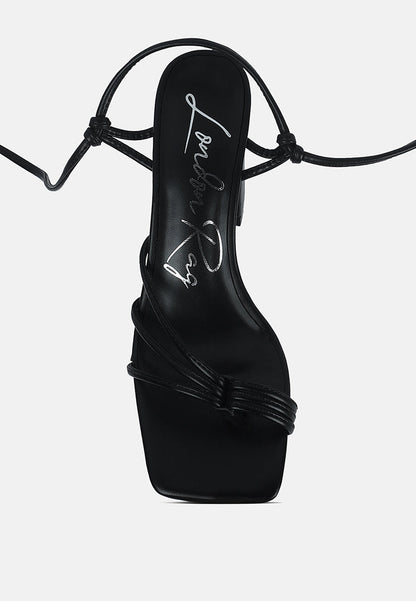 Piri Toe Ring Tie Up Block Sandals