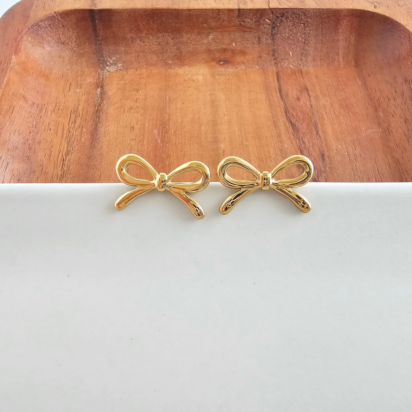 Luxe Bowie Studs - Gold