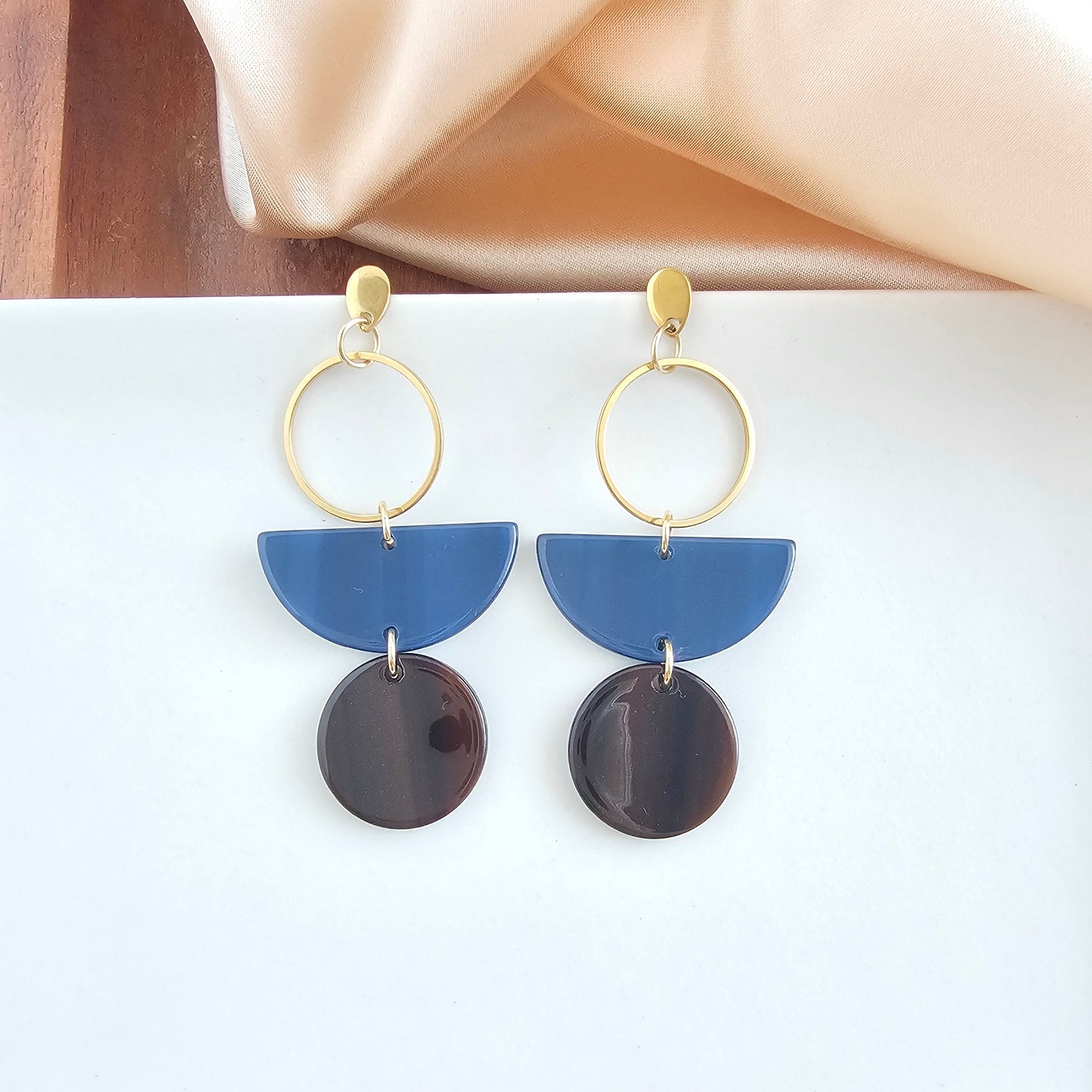 Wren Earrings - Navy & Mahogany