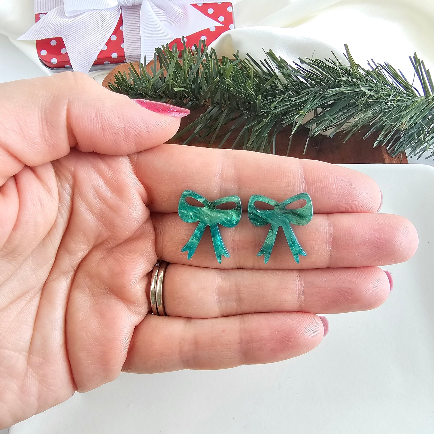 Bow Studs - Green Shimmer