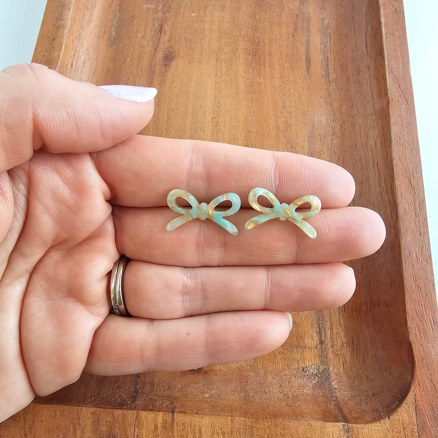 Bowie Studs - Champagne Mint